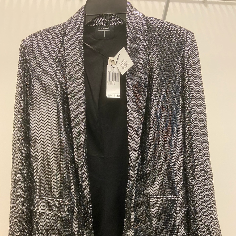 Tahari blazer